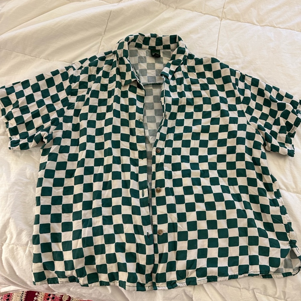 Wild Fable Green and White Checkered Short Sleeve Button Up